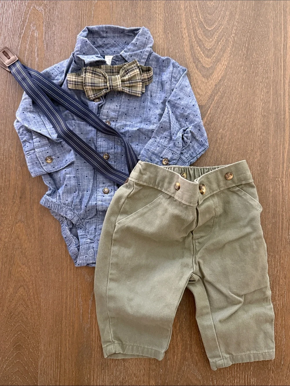 EUC Just One You by Carter’s Outfit Set 3M